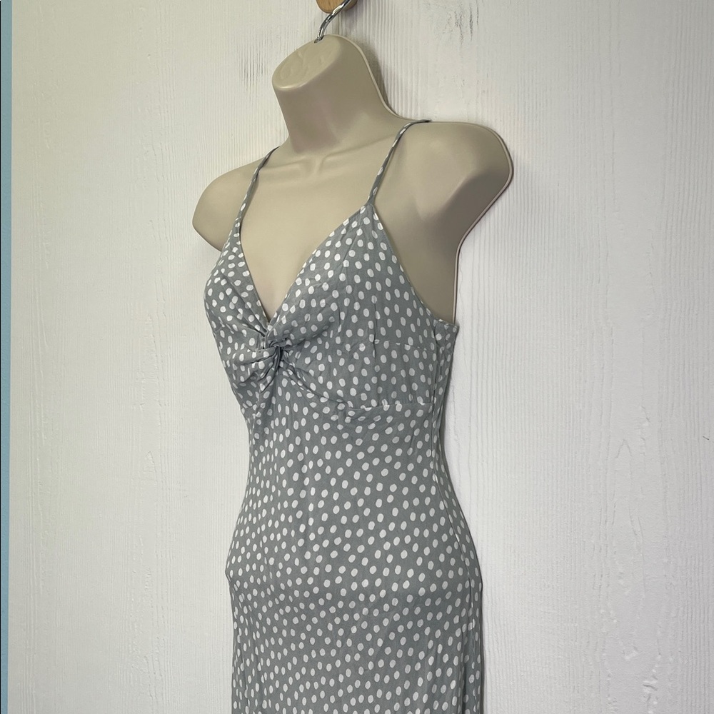 Abercrombie & Fitch -Gray Polka Dot Adjustable Strap Knotted Front Midi Dress XS - Picture 5 of 10